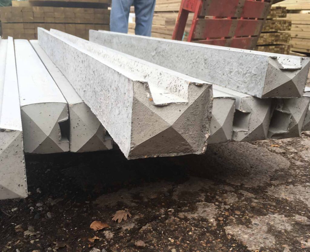 Concrete End Fence Posts 5' 1525mm Daws Heath Timber Ltd